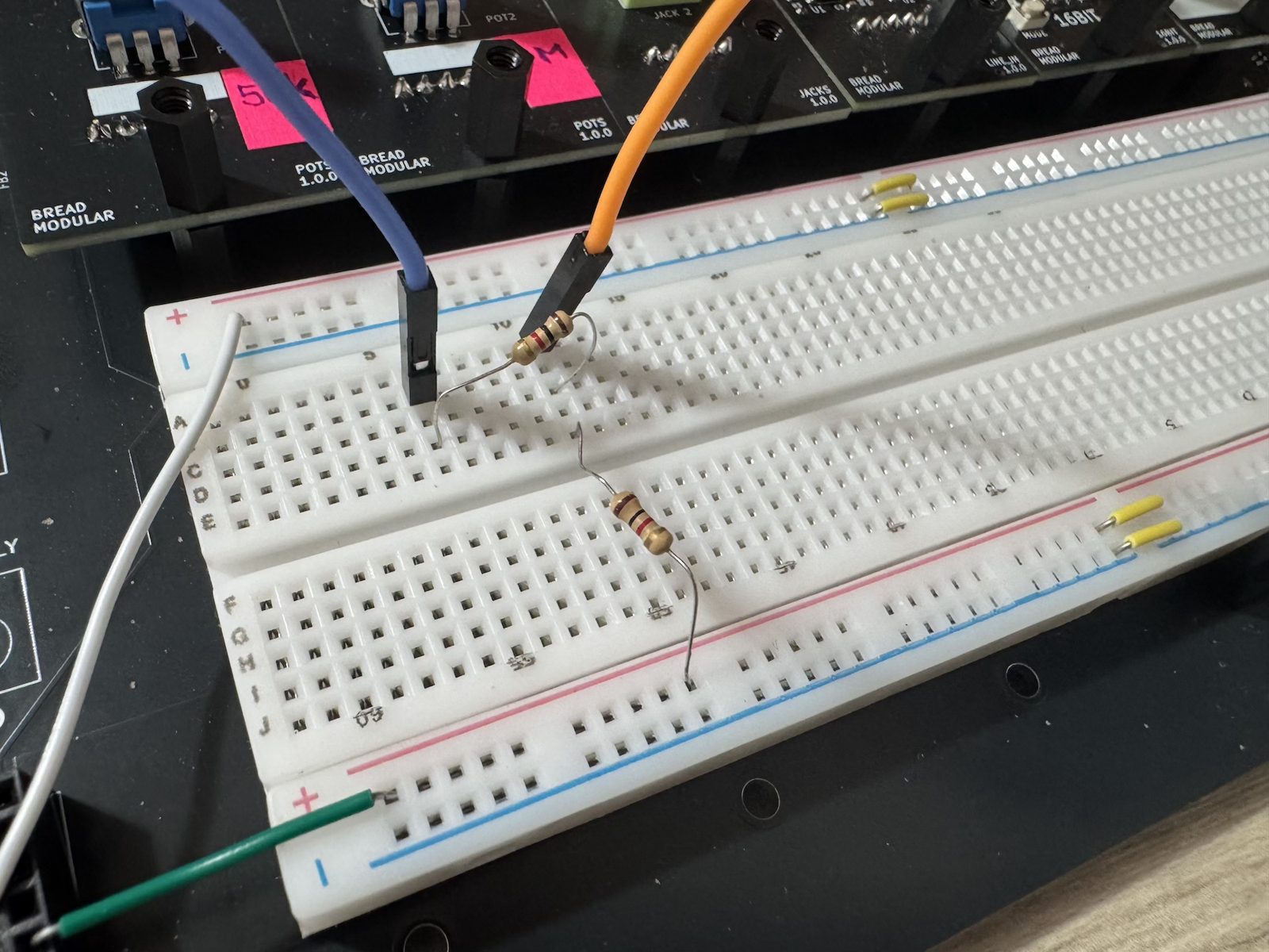 Feeding audio into a 1k divider